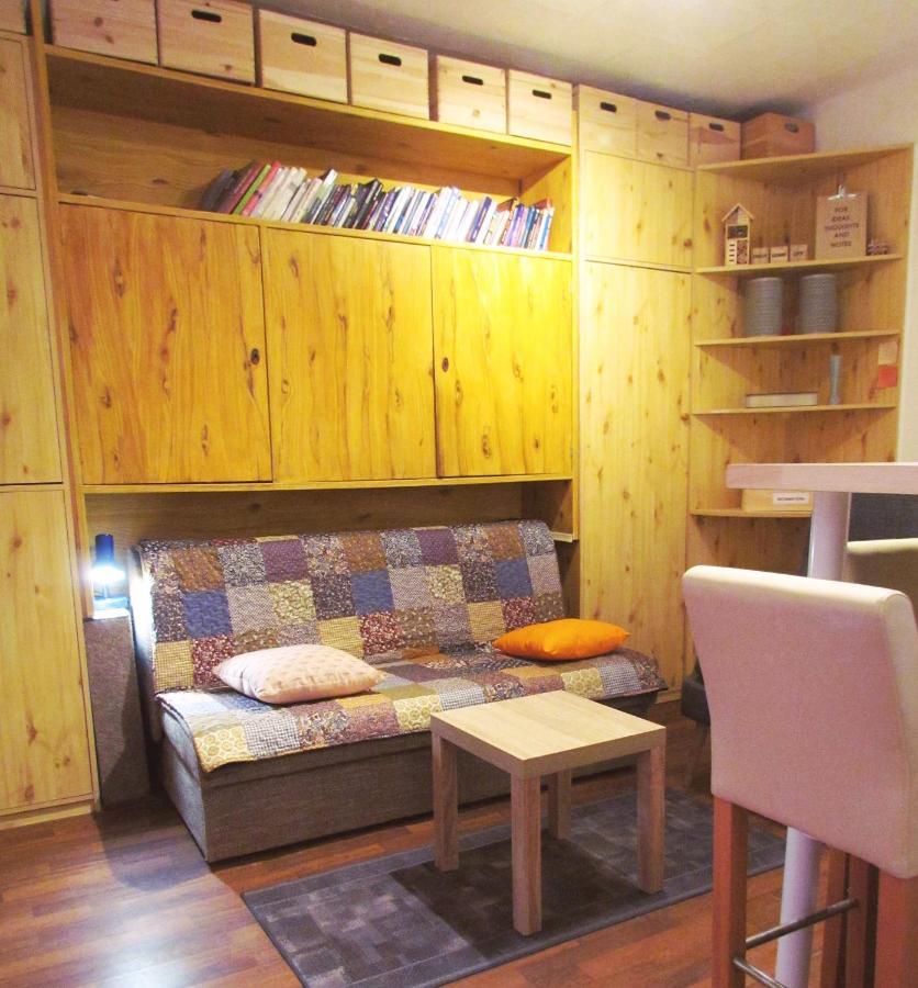 Center Studio Apartment Pula Exteriör bild